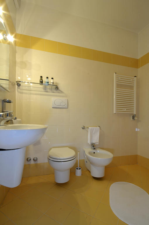 Barocco.Oberdan Bed and Breakfast Lecce Værelse billede